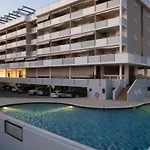 Beachfront Colourful Flat With Swimming Pool Bibione