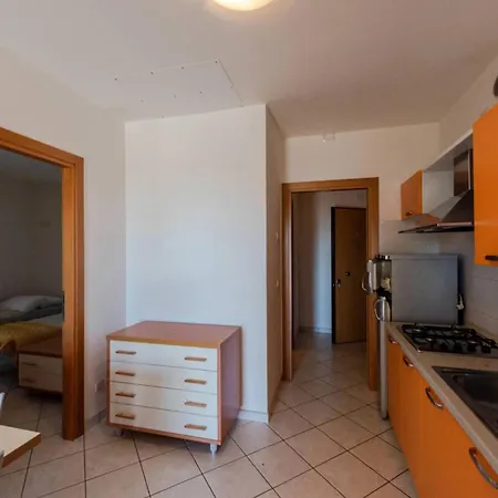 Beachfront Colourful Flat With Swimming Pool Apartment *