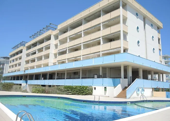 Beachfront Colourful Flat With Swimming Pool Apartment Bibione