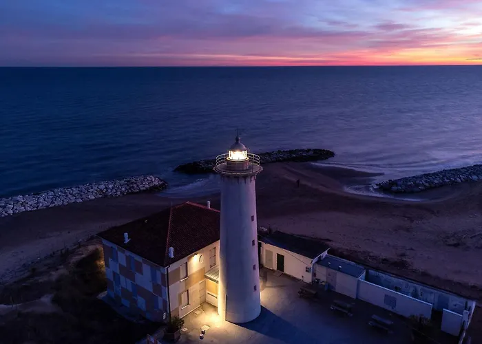 Beachfront Colourful Flat With Swimming Pool Apartment Bibione