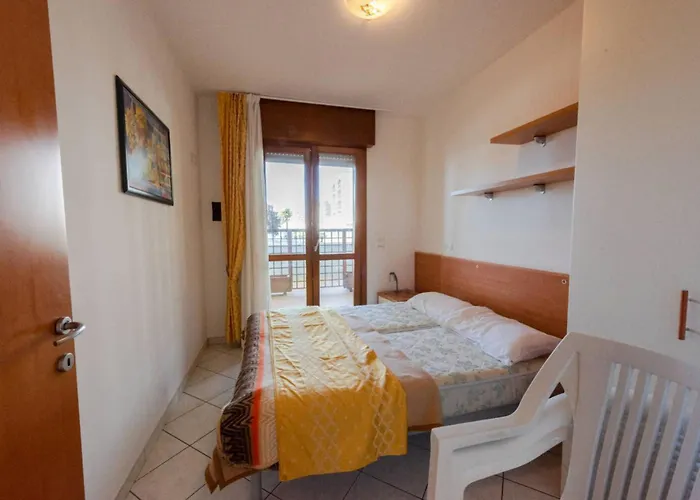 Apartment Beachfront Colourful Flat With Swimming Pool *